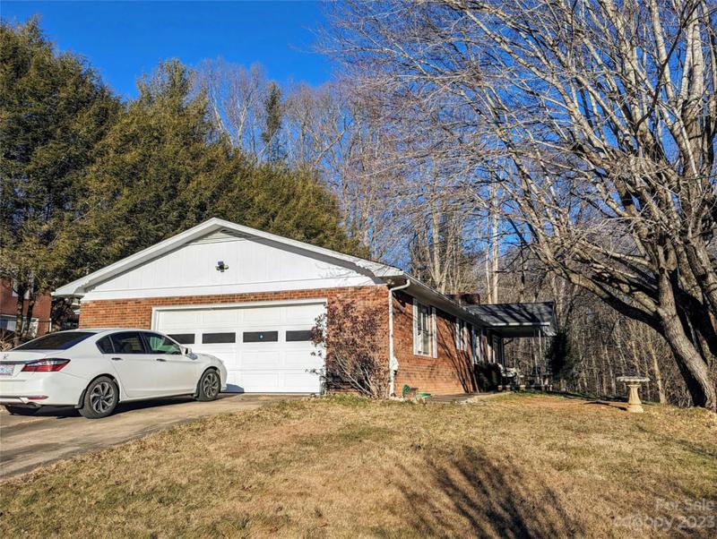 92 MOUNTAIN VIEW RD, Burnsville, NC 28714 Single Family Residence For Sale  MLS# 4102794