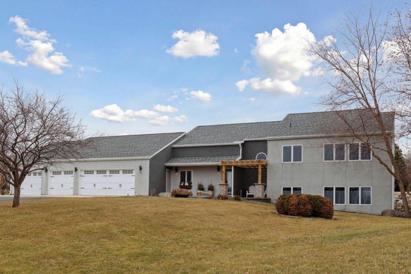 1006 BRITTNEY BLVD, Montevideo, MN 56265 Single Family Residence For Sale  MLS# 6487424