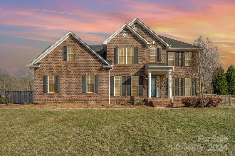 443 Cameron Dr, Salisbury, NC 28147 - MLS 4106738 for Sale