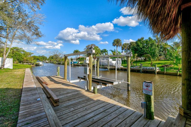 410 NE Cornwall Ave, Port Saint Lucie, FL 34983 - MLS RX-10956519 for Sale