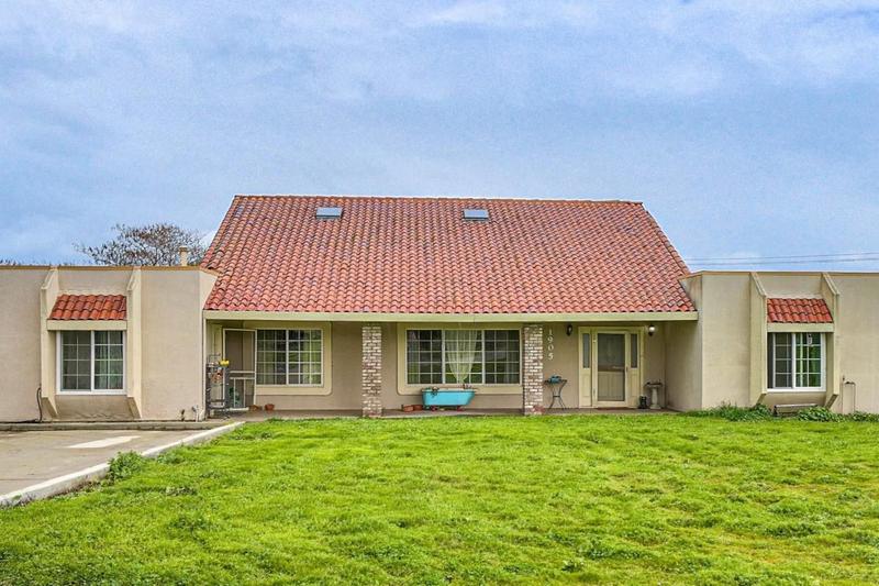 Hollister, San Benito County, CA House for sale Property ID: 419045607