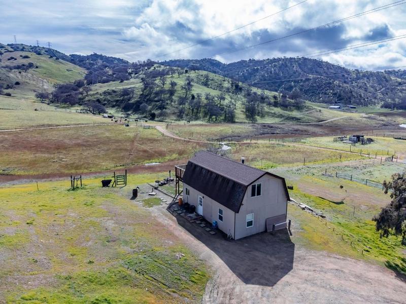 20094 Panoche Road, Paicines, CA 95043 for Sale