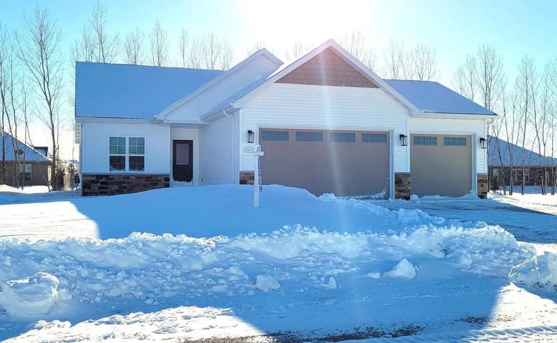 3657 Gladiolus Pl, Appleton, WI 54913 - MLS 50282384 for Sale