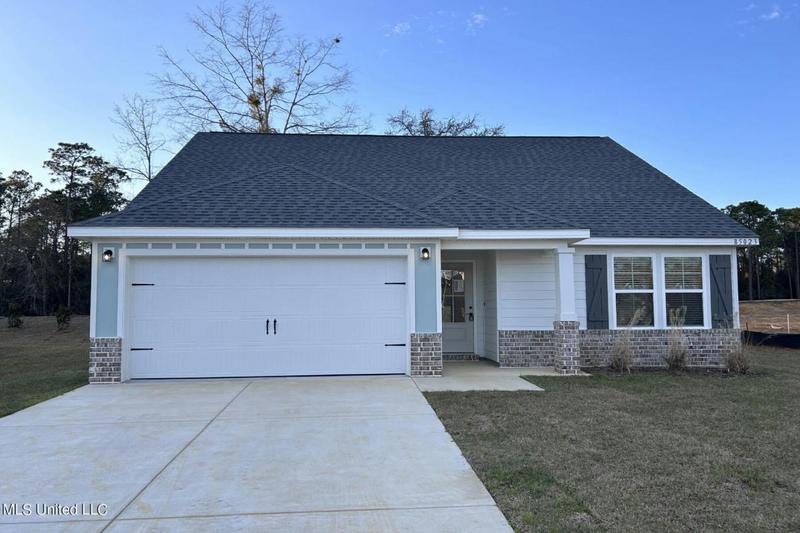 85023 POHAKU DR, Diamondhead, MS 39525 Single Family Residence For Sale  MLS# 4059672