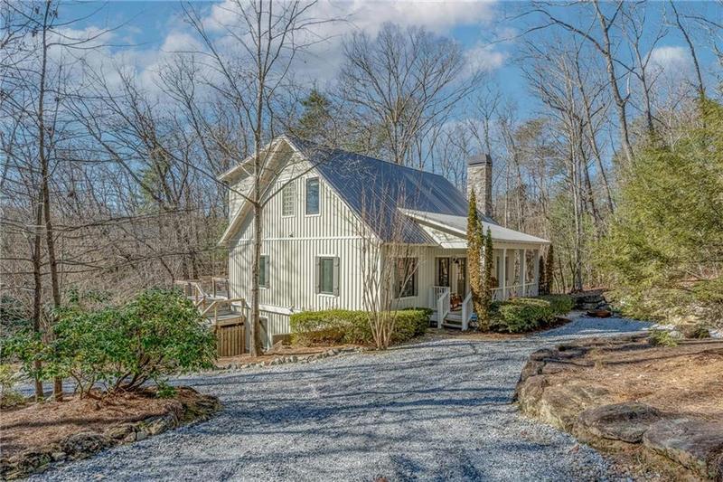 404 CLEARWATER CV, Salem, SC 29676 Single Family Residence For Sale  MLS# 20270725