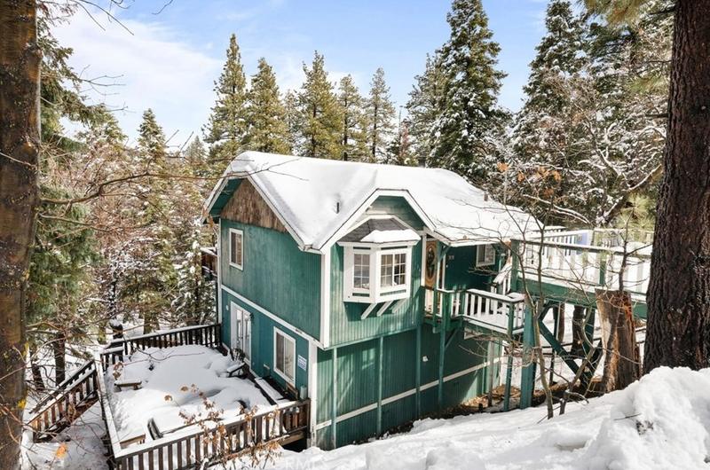 1134 Siskiyou Dr, Big Bear Lake, CA 92315 - MLS EV24037035 for Sale