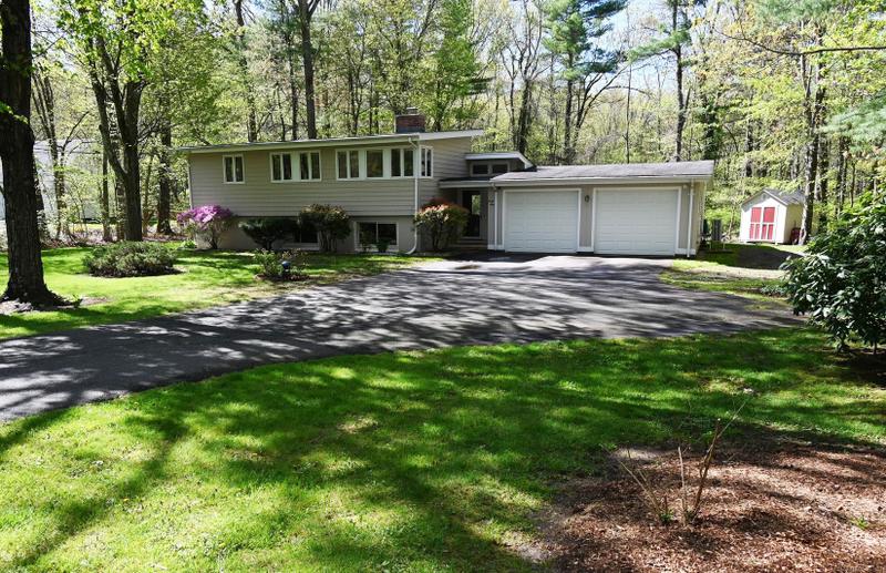 Simsbury, Hartford County, CT House for sale Property ID: 419030155