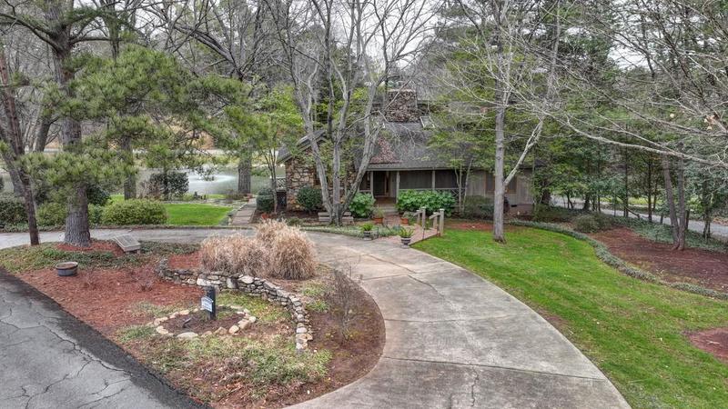 51544532  5915 Mamolake Road for Sale