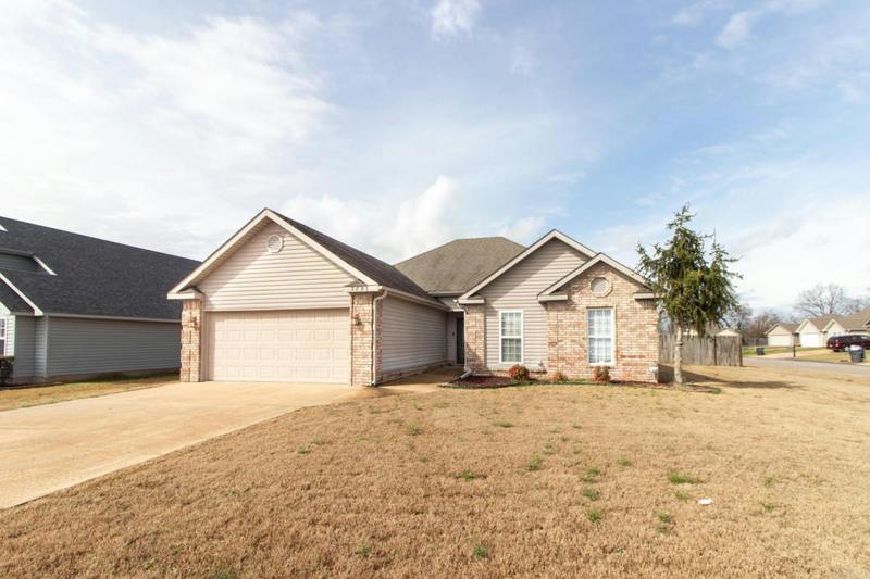 3891 BRIDLEWOOD DR, Jonesboro, AR 72404 Single Family Residence For Sale  MLS# 24007908