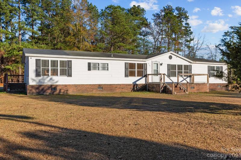 109 Madison Ln, Windsor, NC 27983 - MLS 4092016 for Sale
