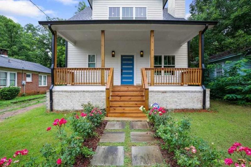 Single Family Residence, Farmhouse - Atlanta, GA  79 Adair Ave Se for Sale