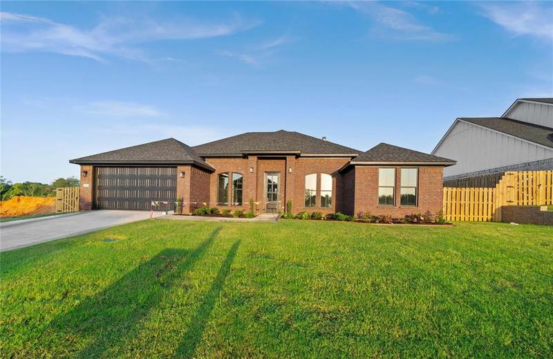 16314 Clear View Dr, Lindale, TX 75771 for Sale