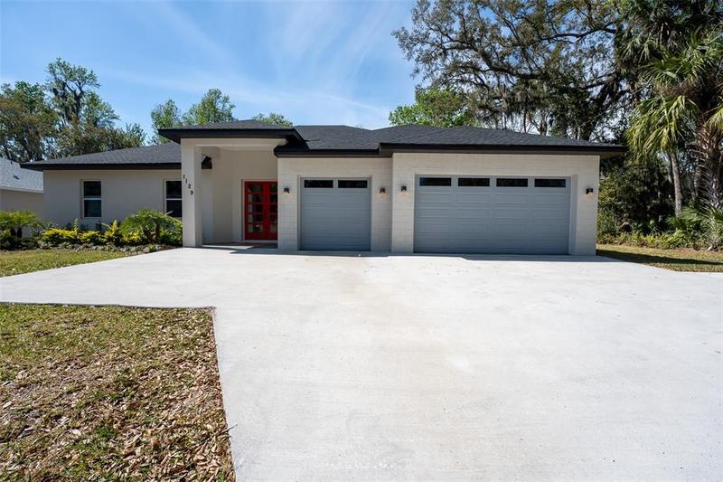 1129 North Central Avenue, Oviedo, FL 32765 for Sale