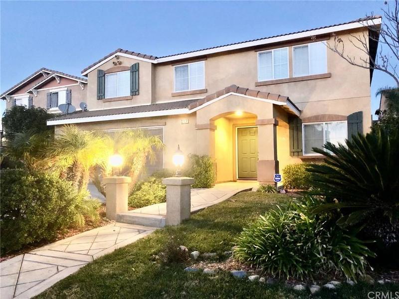 Single Family Residence - Temecula, CA  32907 Monte Dr for Sale