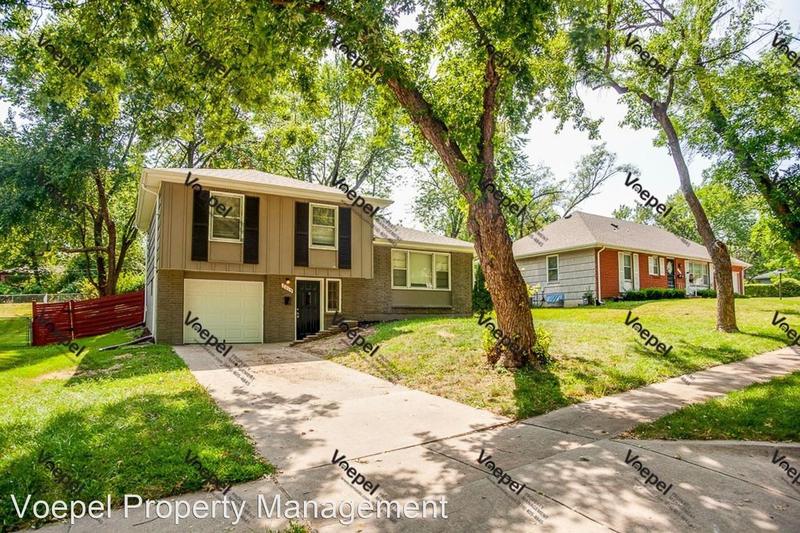 7915 E. 93rd Ter.  7915 E 93rd Ter for Sale