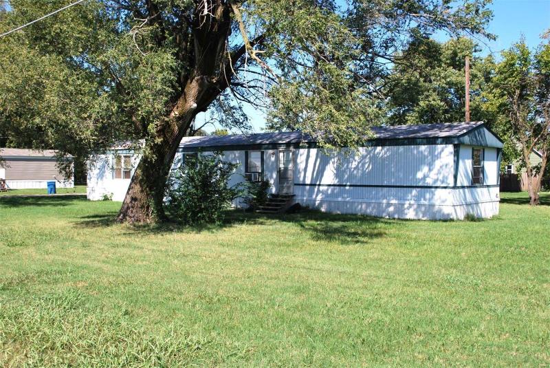 212 West Main Street, Esinteraction, MO 63846 for Sale