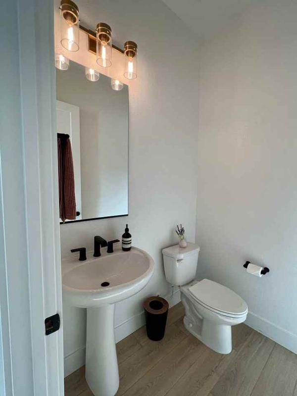 48836807  5846 Flash Lane for Sale