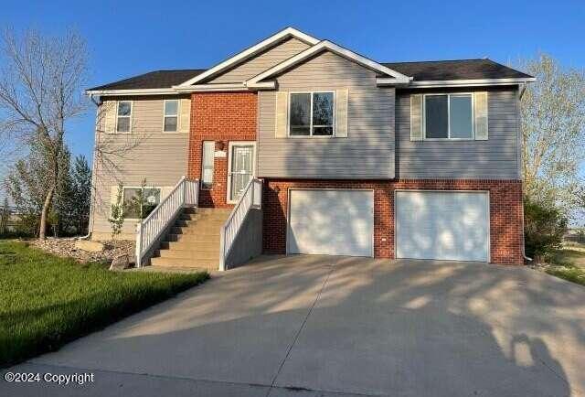 925 Cherry Ln -, Gillette, WY 82716  624136897 for Sale