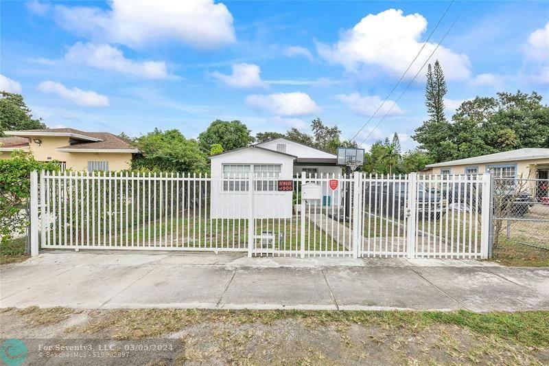 2931 NW 43RD TER, Miami, FL 33142 Single Family Residence For Sale  MLS# F10423289