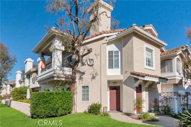 1077 S Sundance, Anaheim Hills CA 92808 for Sale