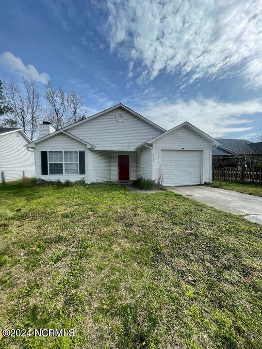 Single Family Residence - Jacksonville, NC  3014 E Windgate Ct for Sale