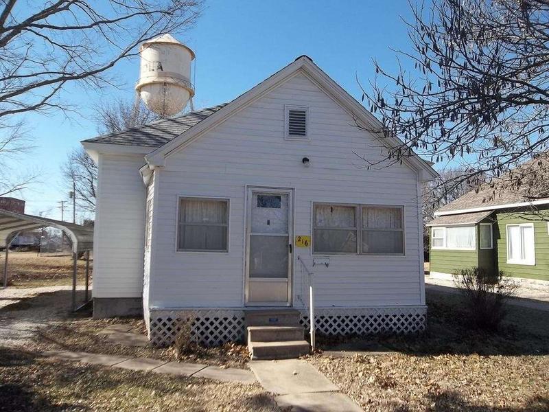 216 1st, Iola, KS 66749  623659305 for Sale