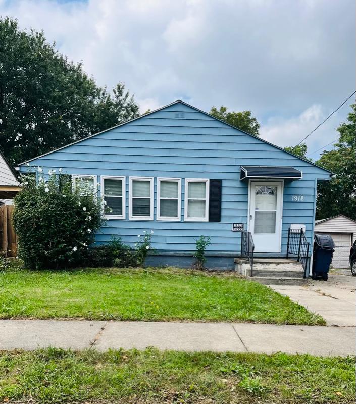 SECTION 8 ACCEPTED: $1,550 - 4 Bd 2 Bth Akron  1912 18th St Sw for Sale