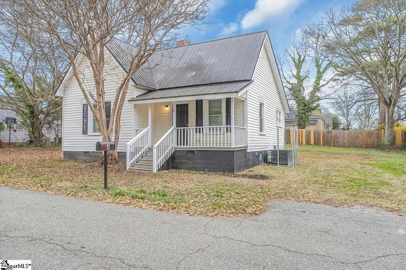 4 R ST, Anderson, SC 29625 Single Family Residence For Sale  MLS# 1515793