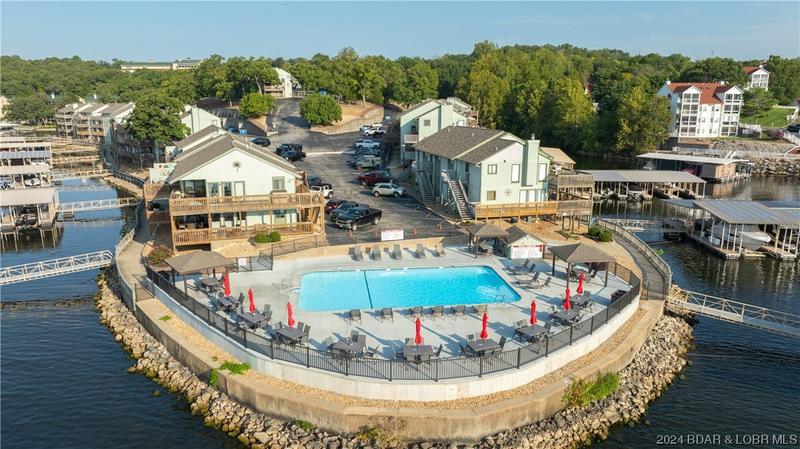 Lake Ozark 1BR 1BA, Looking for a great getaway and a for Sale