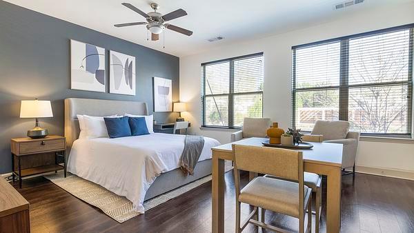 Rent 1377 #3243 in Brookhaven, GA - Landing