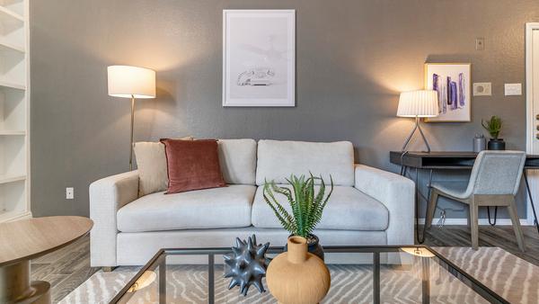 Rent The Brandt #1123B in Irving, TX - Landing