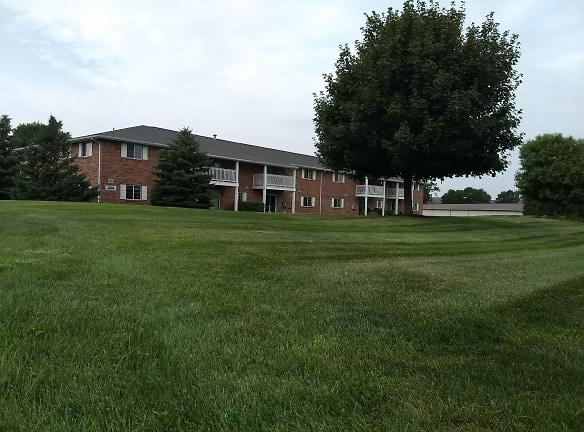 East Park Estates Apartments - 2420 A L Sycamore Drive - Green Bay, WI Apartments for Rent