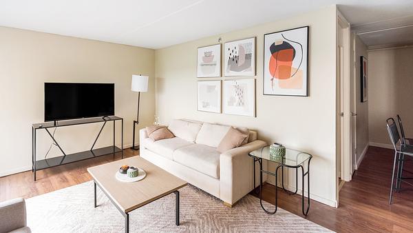 Rent Mystic Place #36000507 in Medford, MA - Landing