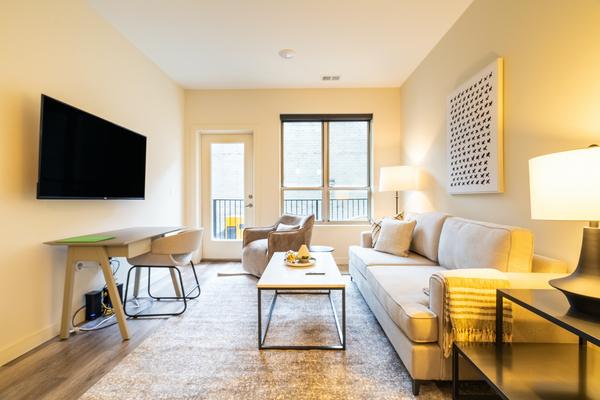 Rent The Edge on 4 #205 in Louisville, KY - Landing