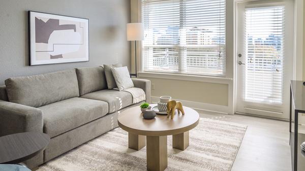 Rent Solstice #3-310 in Orlando, FL - Landing