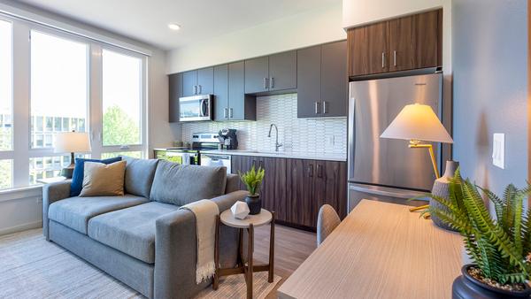 Rent Sixteen G #513 in Portland, OR - Landing