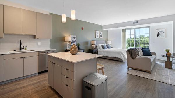 Rent The Residences at Sawmill Station #521 in Morton Grove, IL - Landing