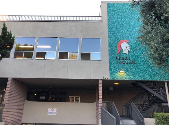 Regal Trojan Apartments - 870 W Adams Blvd - Los Angeles, CA Apartments for Rent
