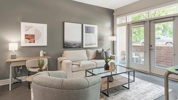 Rent Mercury No Da #121 in Charlotte, NC - Landing