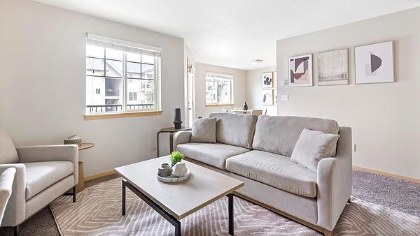 Rent Avenue 66 #10 in Vancouver, WA - Landing