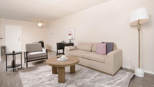 Rent The Palms #248 in Los Angeles, CA - Landing