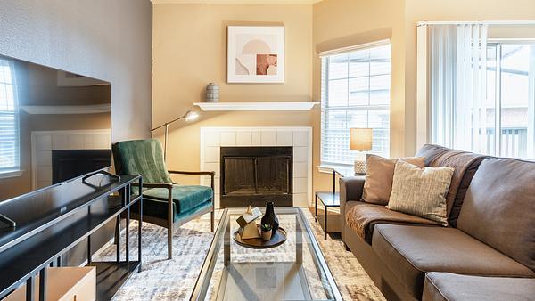 Rent Alon at Castle #1334 in San Antonio, TX - Landing