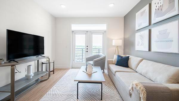 Rent The Weaver #486 in Austin, TX - Landing