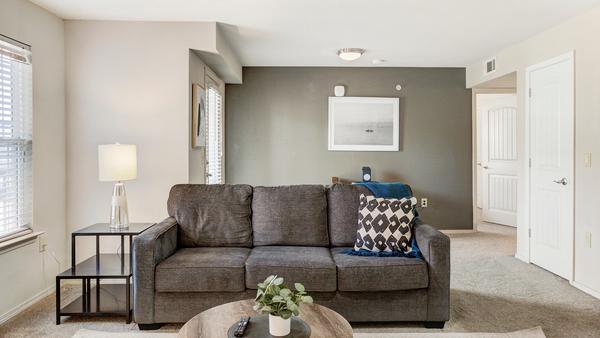 Rent Scissortail Crossing #1121 in Broken Arrow, OK - Landing