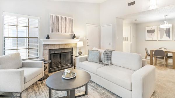 Rent Fielder's Glen #308 in Arlington, TX - Landing