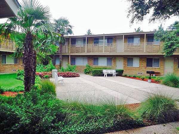 #1  Floor Plan 2x1 - Upper E/Buckingham, Dallas, TX for Rent