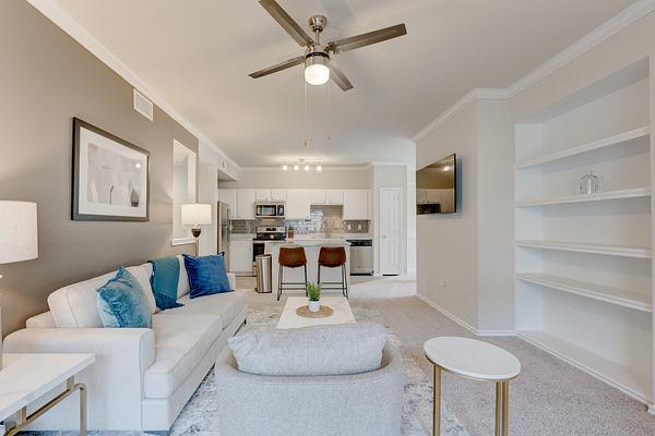 Rent Franciscan At Bear Creek #1528 in Euless, TX - Landing