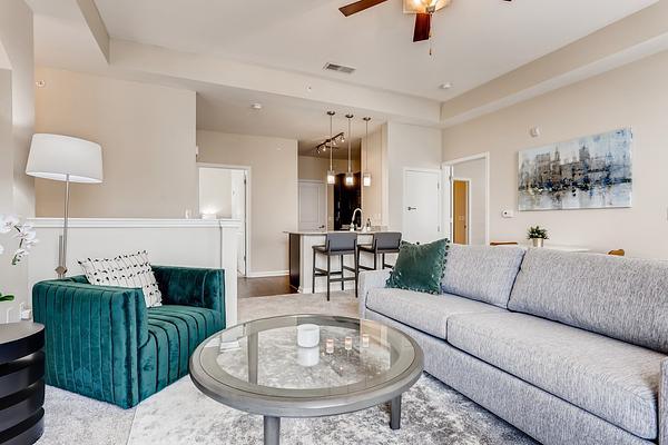 Rent Waterford at Southlands #28206 in Aurora, CO - Landing