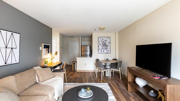 Rent Residences at Tewksbury Commons #T0109 in Tewksbury, MA - Landing