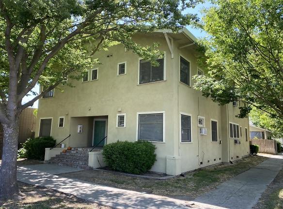 1133 13th St - Modesto, CA 95354 - Home For Rent